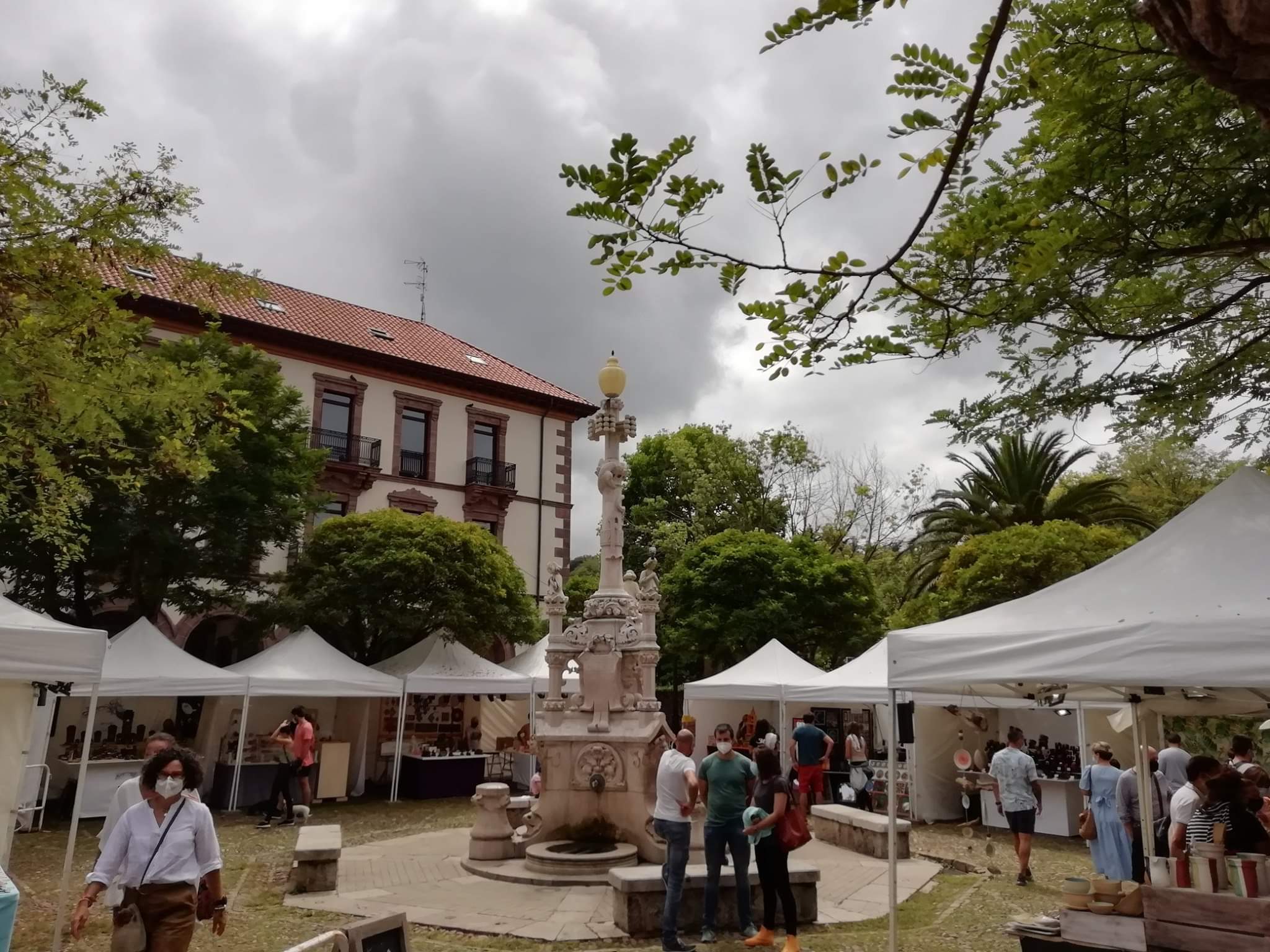 FERIA DE OFICIOS ARTESANOS «CREARTE»
